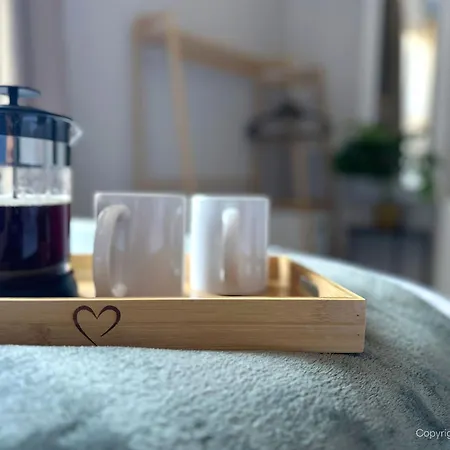 3 Bedroom For Contractors & Professionals With Free Parking & Netflix Nr Motorway Holiday home