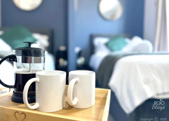 Easter Offer 3 Bedroom For Contractors & Professionals With Free Parking And Netflix Nr Motorway Будинок відпочинку Лідс