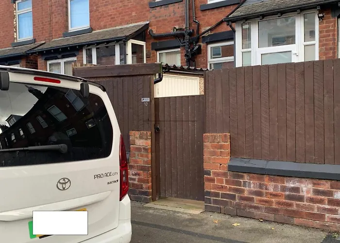 Easter Offer 3 Bedroom For Contractors & Professionals With Free Parking And Netflix Nr Motorway Nyaraló Leeds