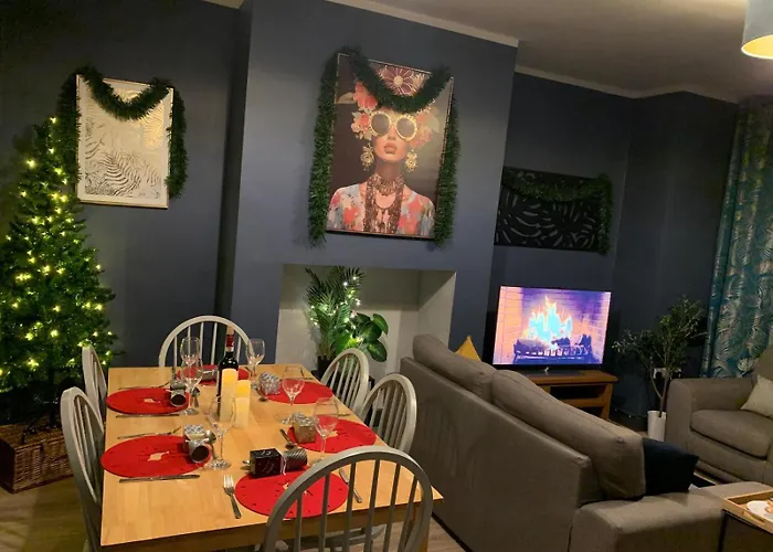 Easter Offer 3 Bedroom For Contractors & Professionals With Free Parking And Netflix Nr Motorway Лідс