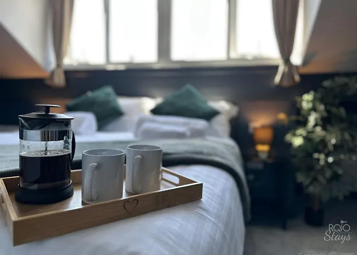 度假居 Easter Offer 3 Bedroom Leeds Home For Contractors & Professionals With Free Parking And Netflix Nr Motorway *