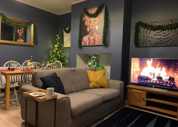 Easter Offer 3 Bedroom Leeds Home For Contractors & Professionals With Free Parking And Netflix Nr Motorway * 利兹